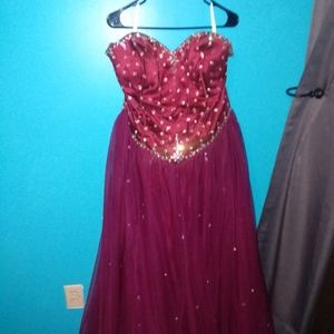 Prom or wedding style dress